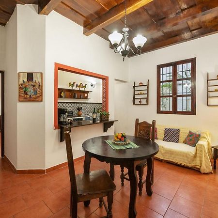 Ferienwohnung Casita Tumbergia Antigua Exterior foto